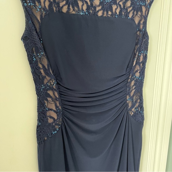 Ralph Lauren stretchy lace and sequin cocktail dress - Picture 3 of 8